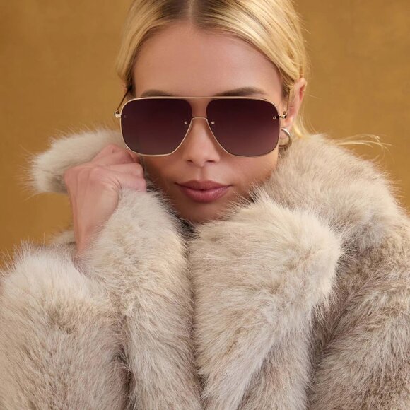 DIFF - Iconica Polarized Cynthia Sunglasses in Gold with Wine Gradient Lenses - Picture 3 of 12